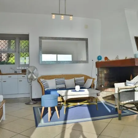 House Maison 6 Pieces 9 Couchages 2 Holiday home Le Lavandou